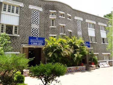 library-of-bmcc-pune